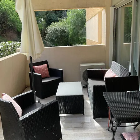 Apartment Coin Nuit Terrasse Parking Clim